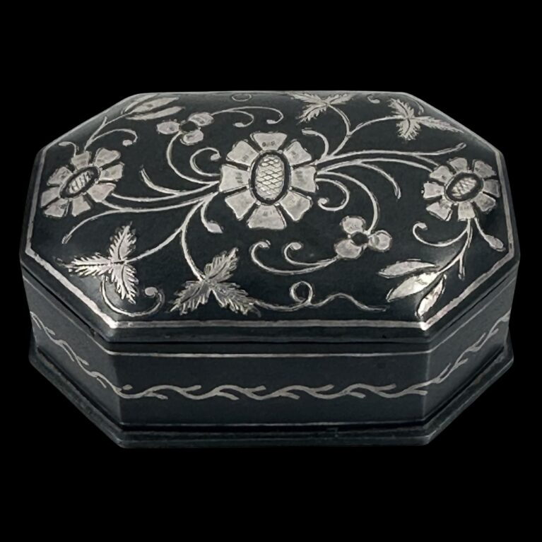 IRON BOX WITH SILVER INLAY