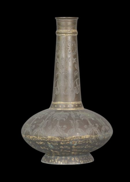 REGAL MUGHAL SURAI WITH FLORAL ENGRAVING