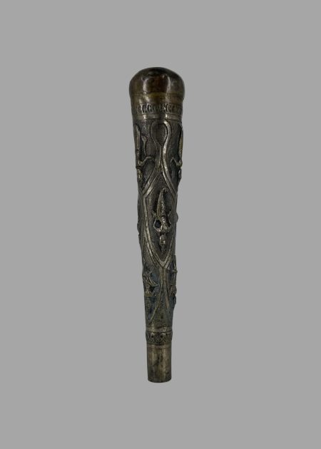 WALKING STICK HANDLE WITH FIGURAL RELIEF
