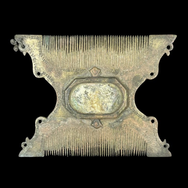ANTIQUE DOUBLE-EDGED BRONZE COMB
