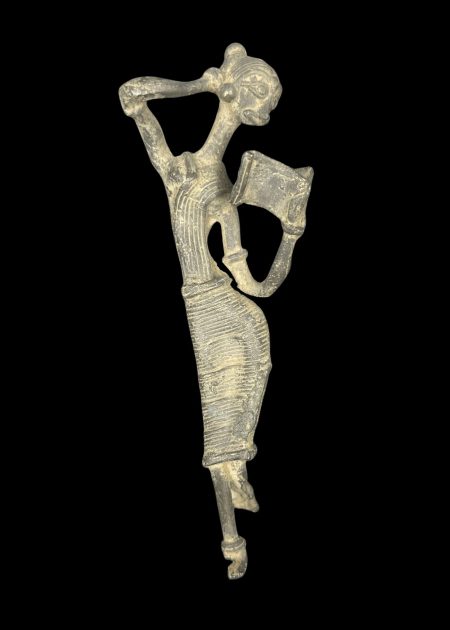 TRIBAL LADY READING A BOOK