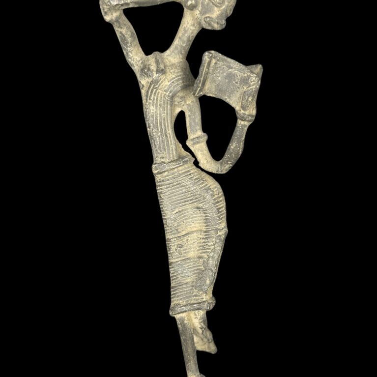 TRIBAL LADY READING A BOOK