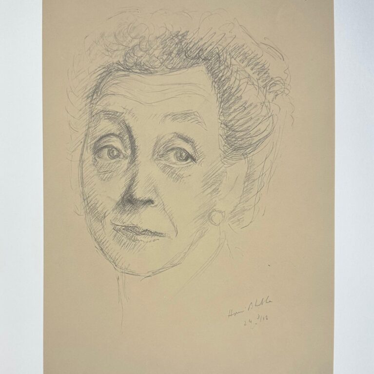 ELDERLY WOMAN WITH STUDIOUS GAZE
