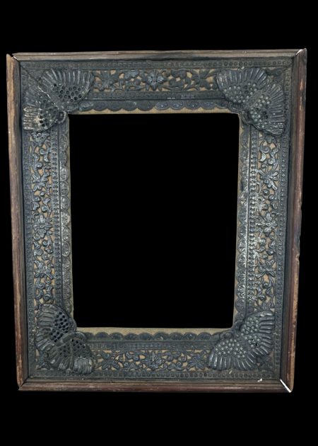 SILVER-INLAID WOODEN PHOTO FRAME