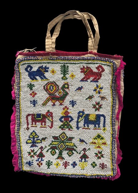BEADED FOLKLORE BAG