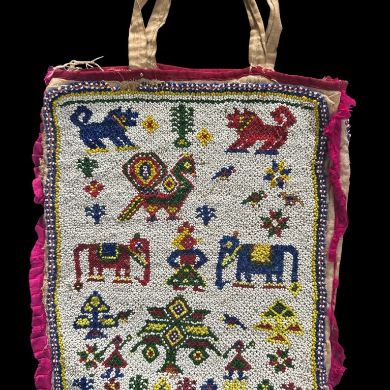 BEADED FOLKLORE BAG