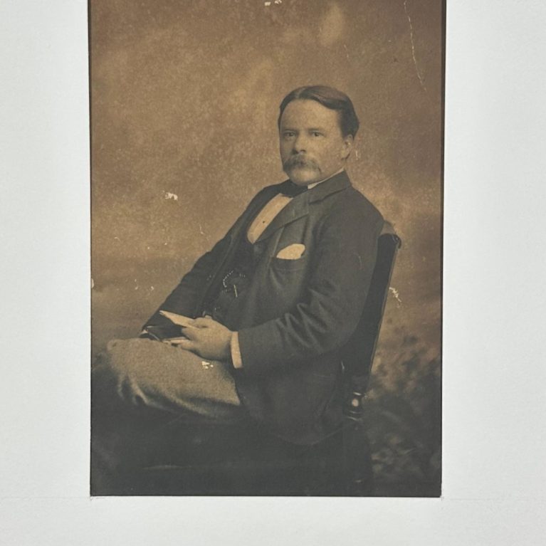 PORTRAIT OF A SEATED GENTLEMAN