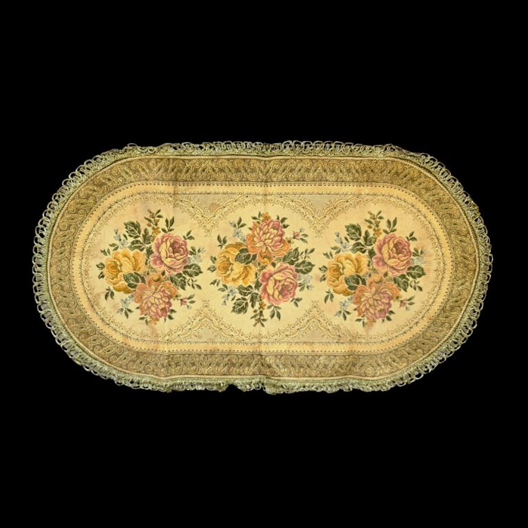 VINTAGE FLORAL WOVEN TEXTILE (TABLE RUNNER)