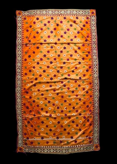 HAND EMBROIDERED TABLECLOTH (GUJRAT)